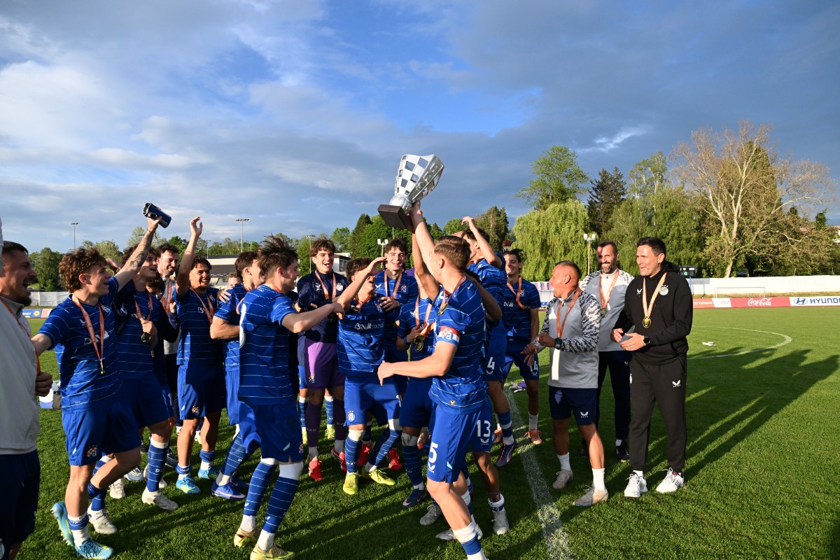 Juniori Dinama golovima u završnici došli do trofeja!