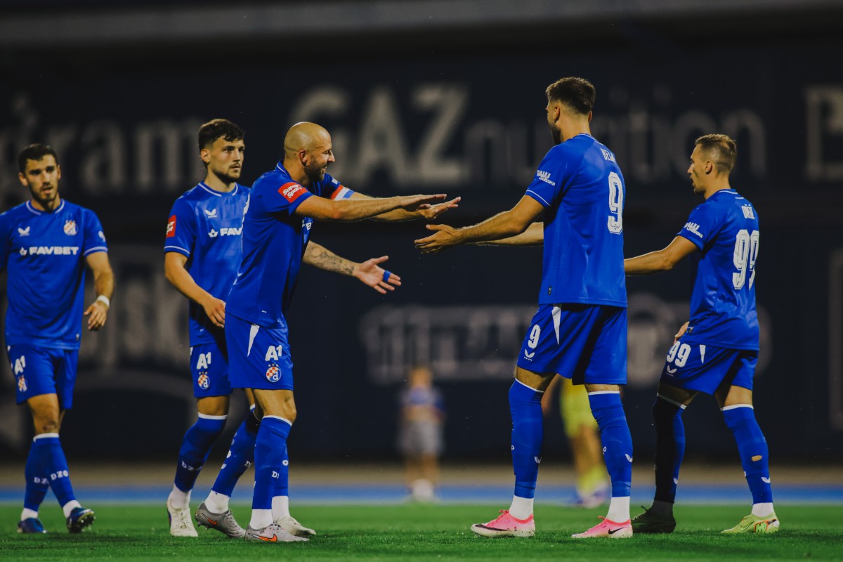 Plavima pljesak na maksimirskoj premijeri, Dinamo u tri utakmice upisao gol-razliku 16:2