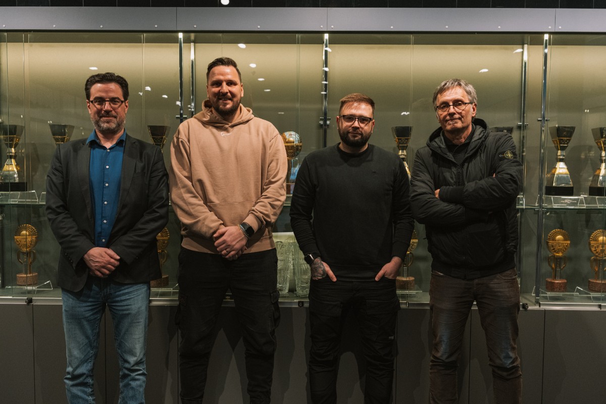 Što članovi žirija misle o četvrtom dresu?