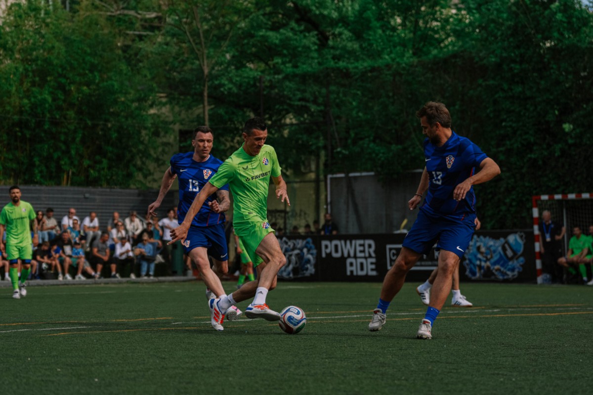 U revijalnoj utakmici za Pokrivača postignuto čak 10 pogodaka