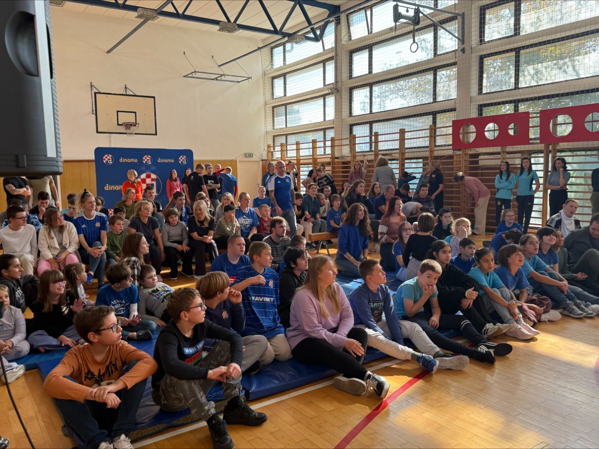 Dinamo visited Nad Lipom Primary School and delighted the children