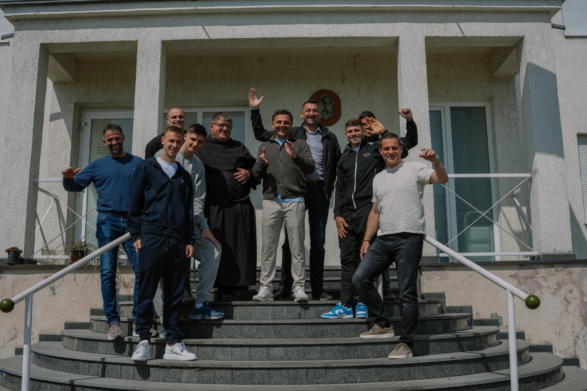 Dinamovi prvotimci dijelili obroke u Pučkoj kuhinji na Svetom Duhu