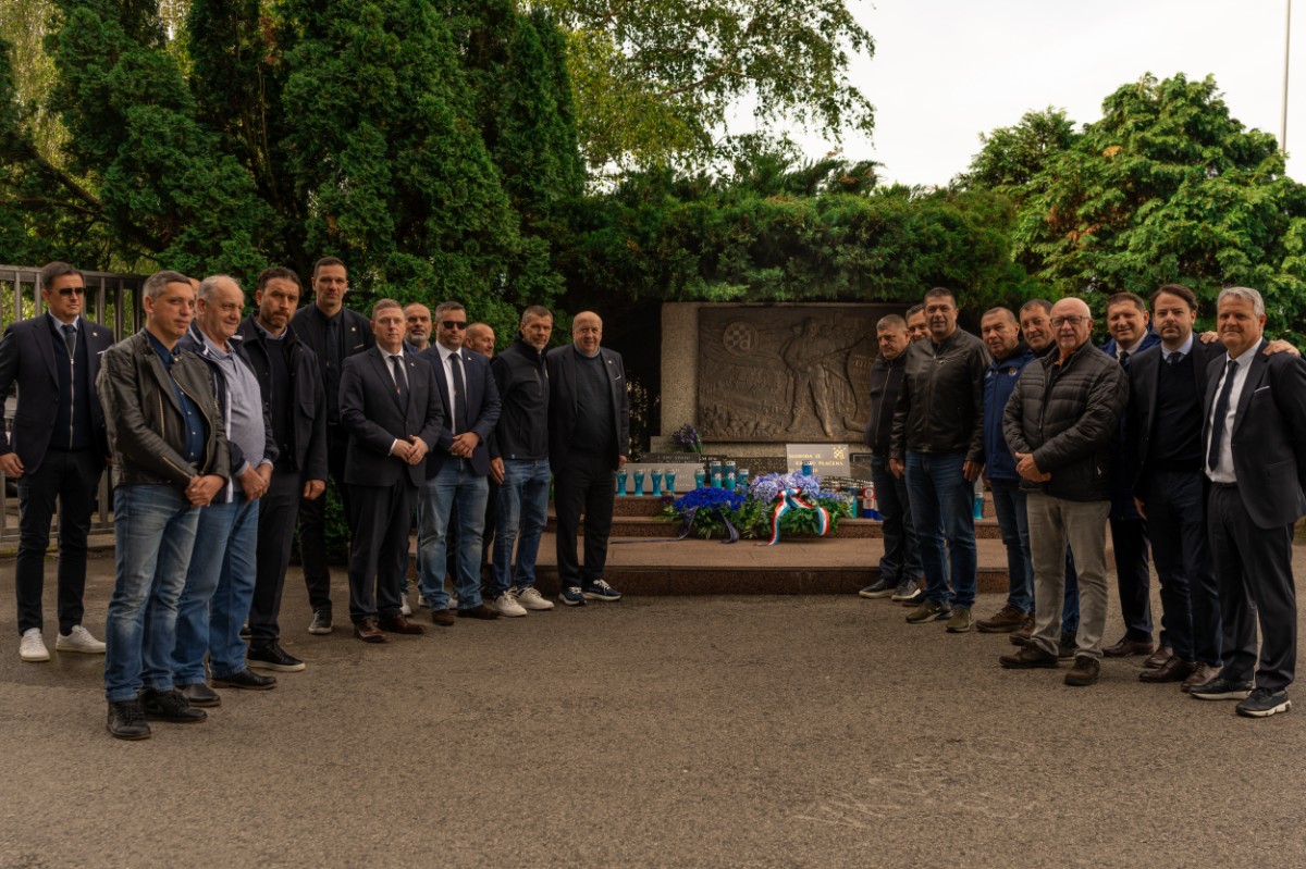 GNK Dinamo u znak sjećanja na 13. svibnja 1990.