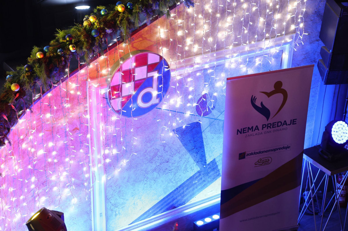 Blagdanski domjenak Dinama u Johann Francku