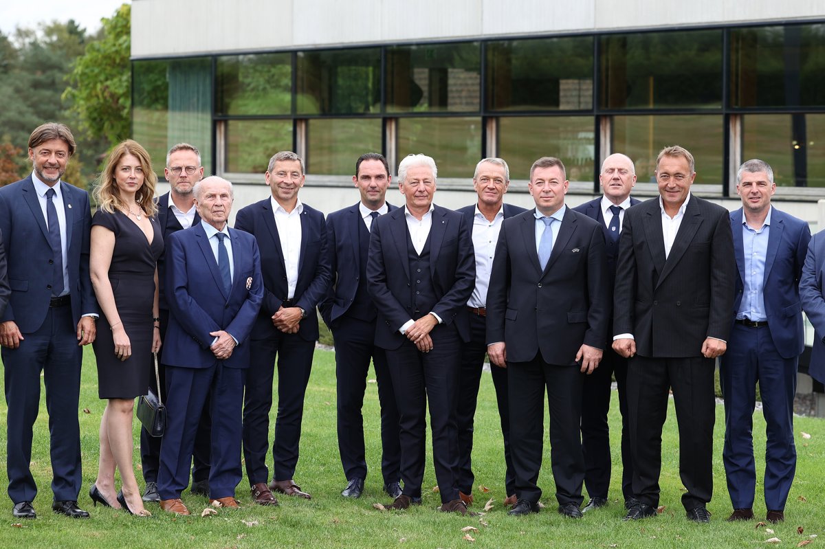 Službeni ručak delegacija Dinama i Genka