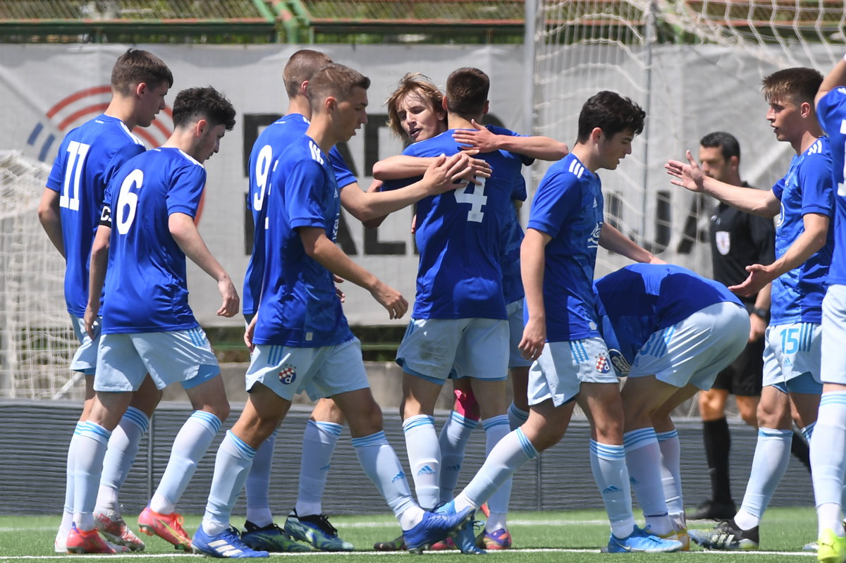 Dinamovi juniori pobjedom protiv Hajduka osigurali mjesto u finalu kupa!