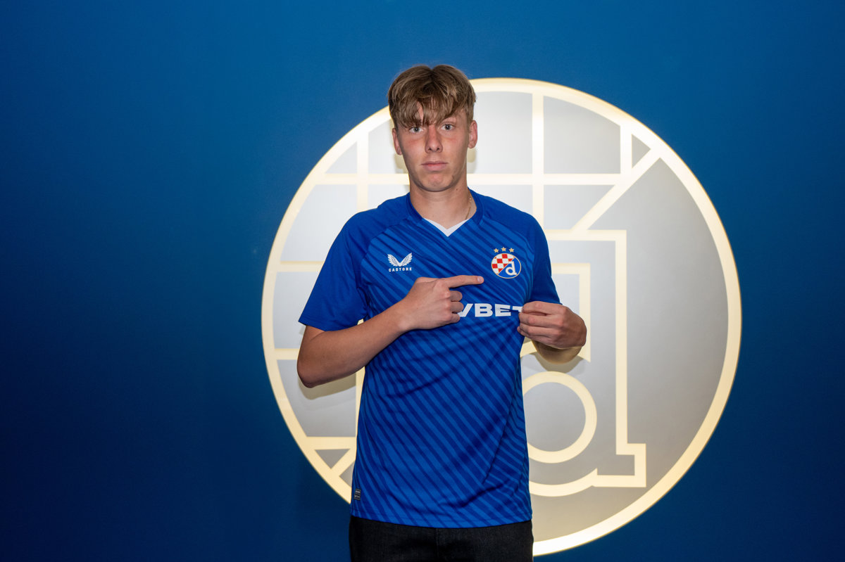 Borna Orlić potpisao profesionalni ugovor s Dinamom