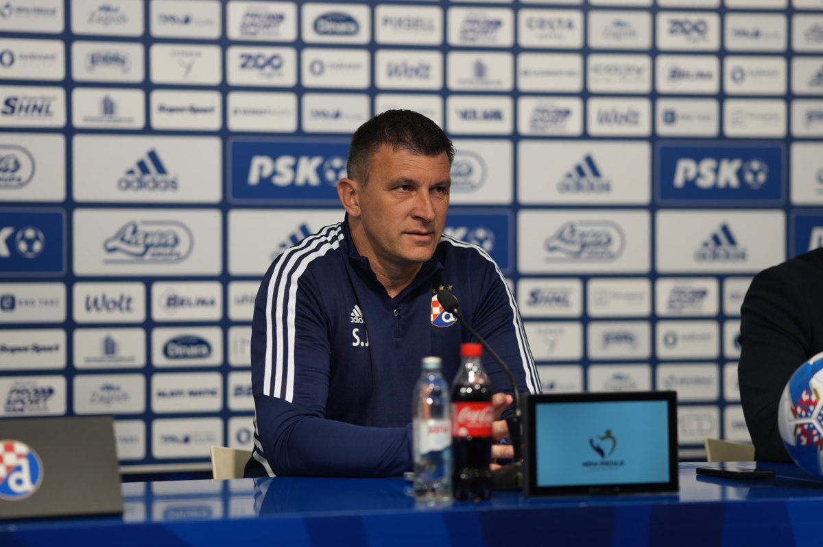 Trener Jakirović: Zaželjeli smo se domaćeg terena i naše publike