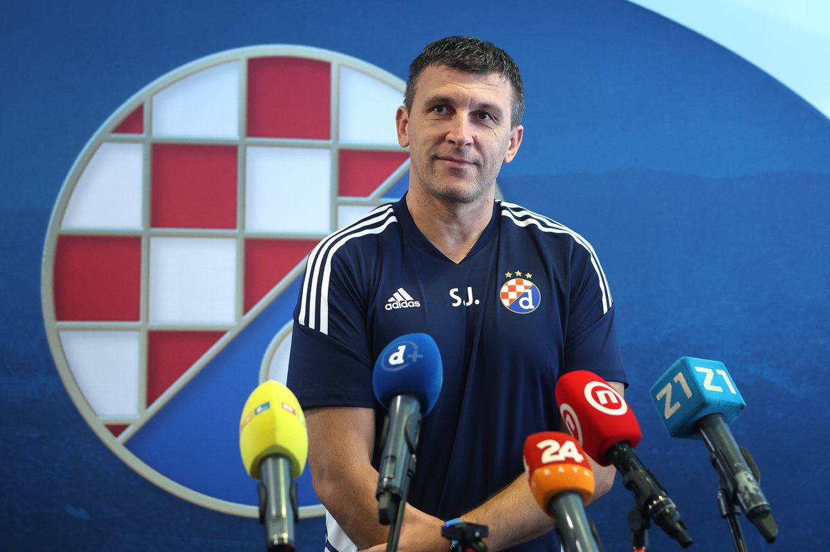 Trener Jakirović: Izvukli smo dobru grupu, ali maksimalno smo fokusirani na Osijek