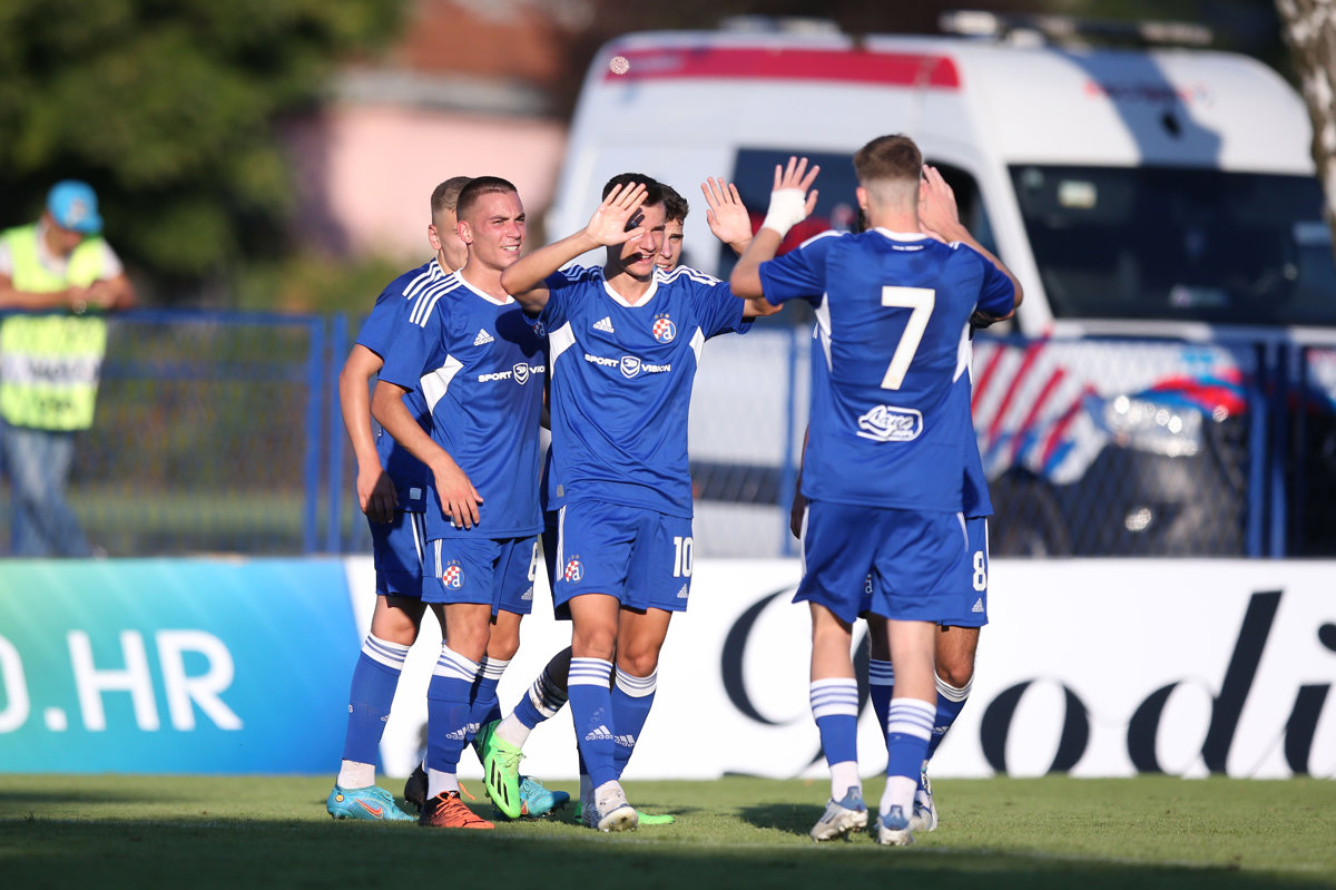 Završen zanimljiv prvi dan juniorskog turnira