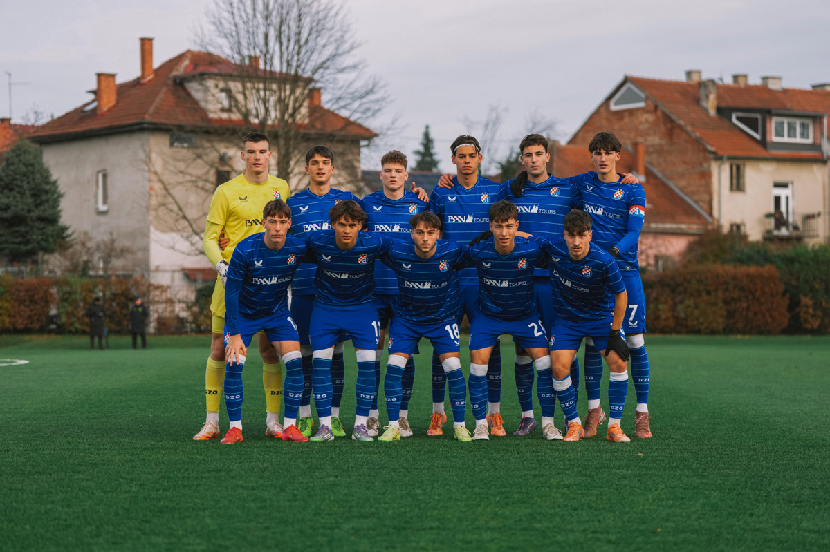 Juniori protiv Newcastlea zatvaraju 2025. godinu