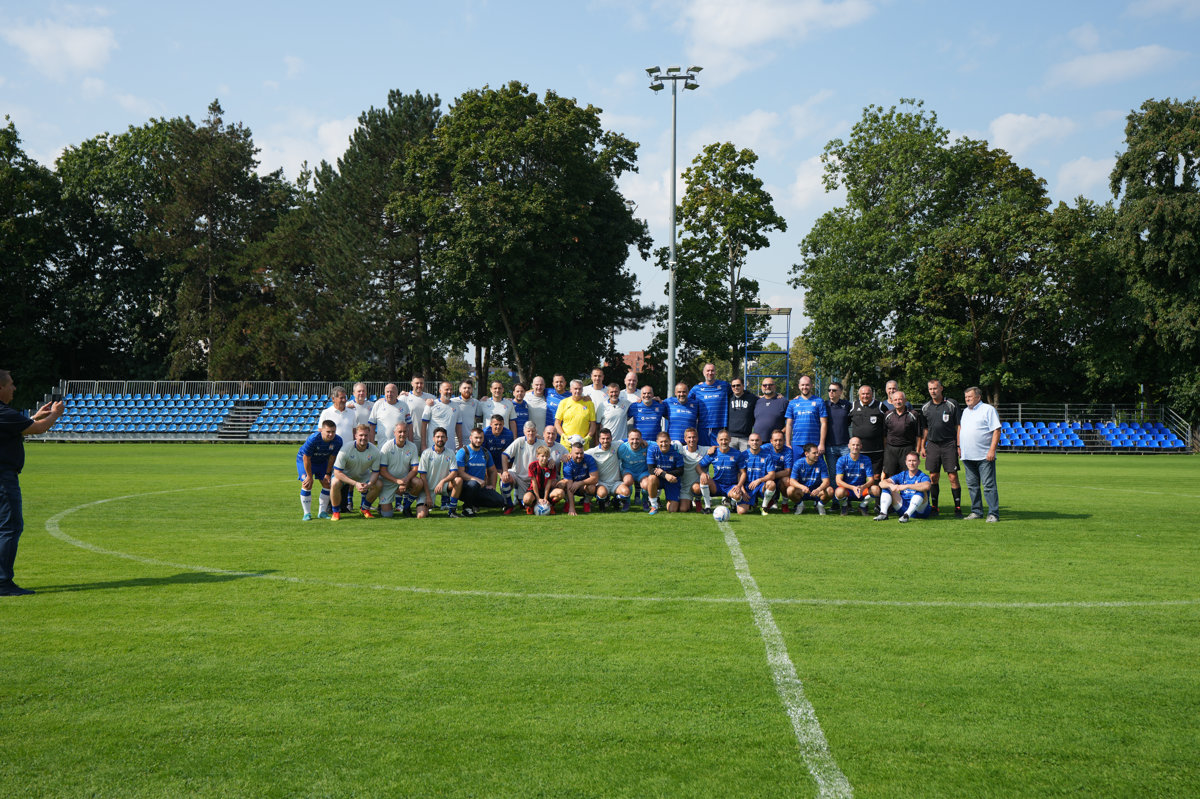 Izborni dan u znaku nogometa – Zajec i Boban na terenu