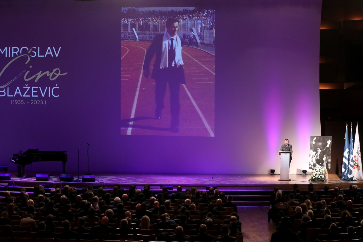 Dirljiv oproštaj od našega Miroslava Ćire Blaževića