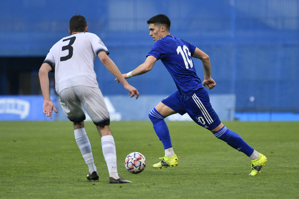 Četiri gola i atraktivan nogomet unatoč silovitom pljusku