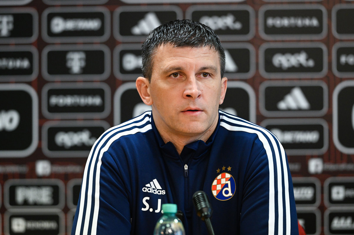 Trener Jakirović: Moramo biti hrabri i igrati našu igru