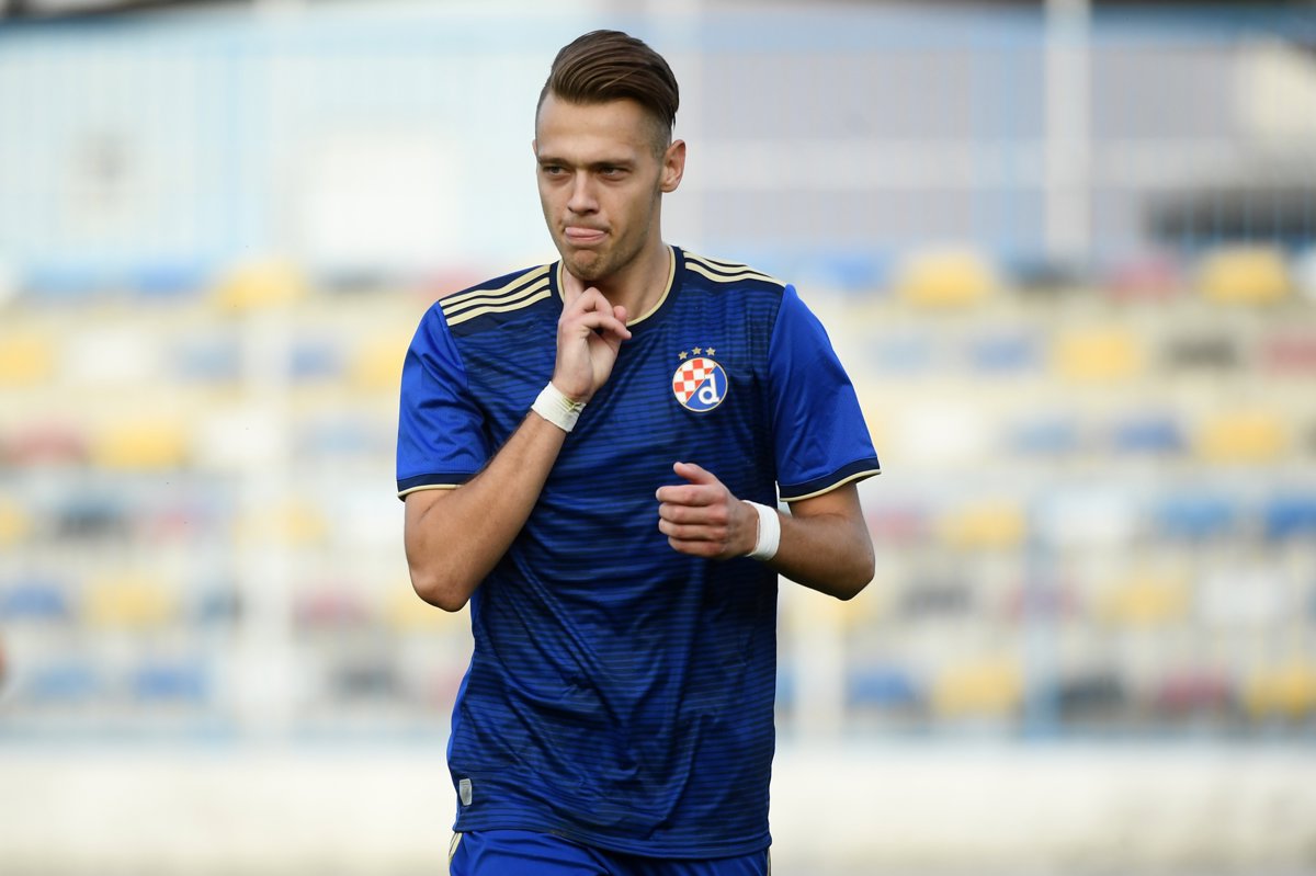 Plavima bod u ogledu protiv Solina