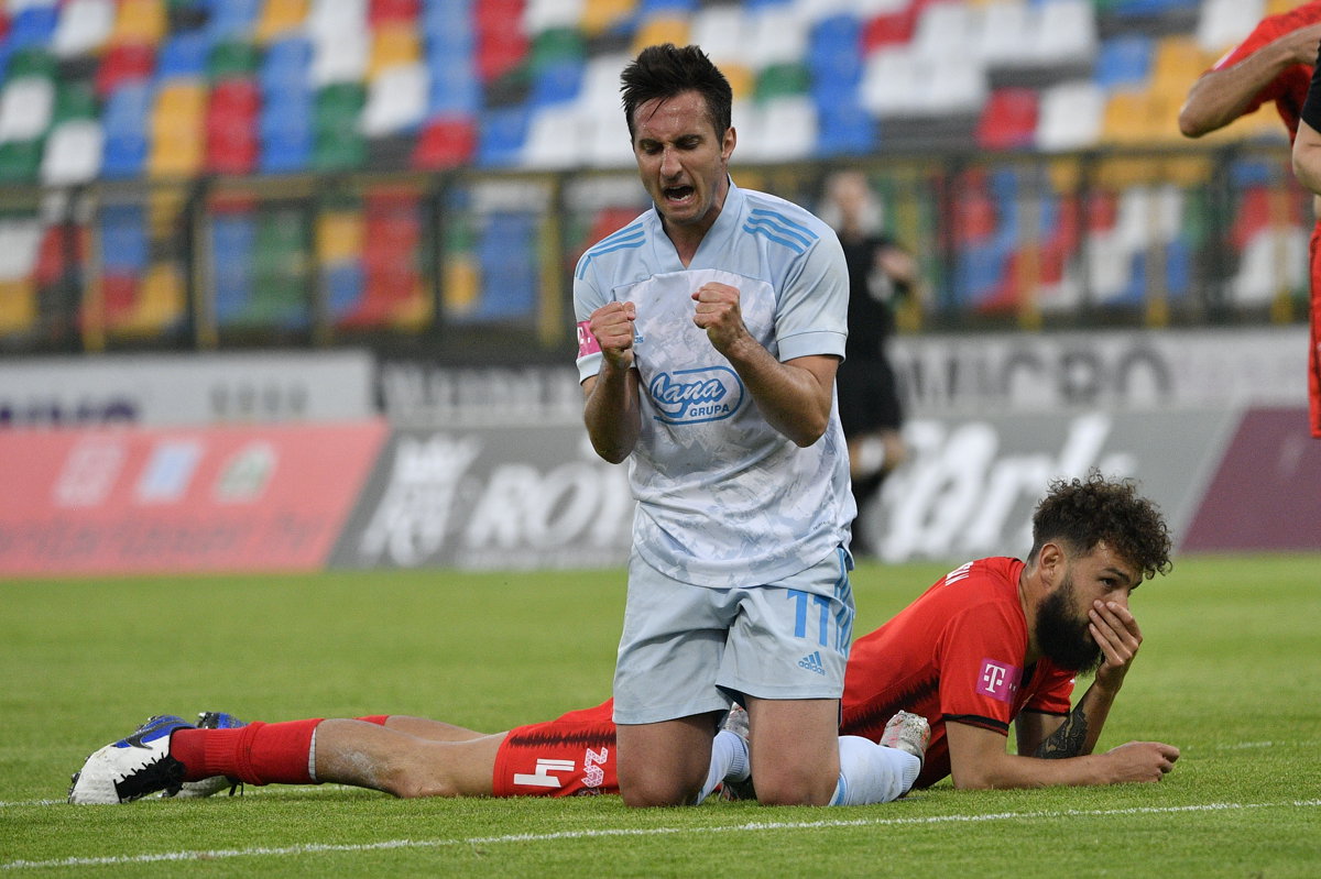 Gavranovićev hat-trick, debitirao Baturina