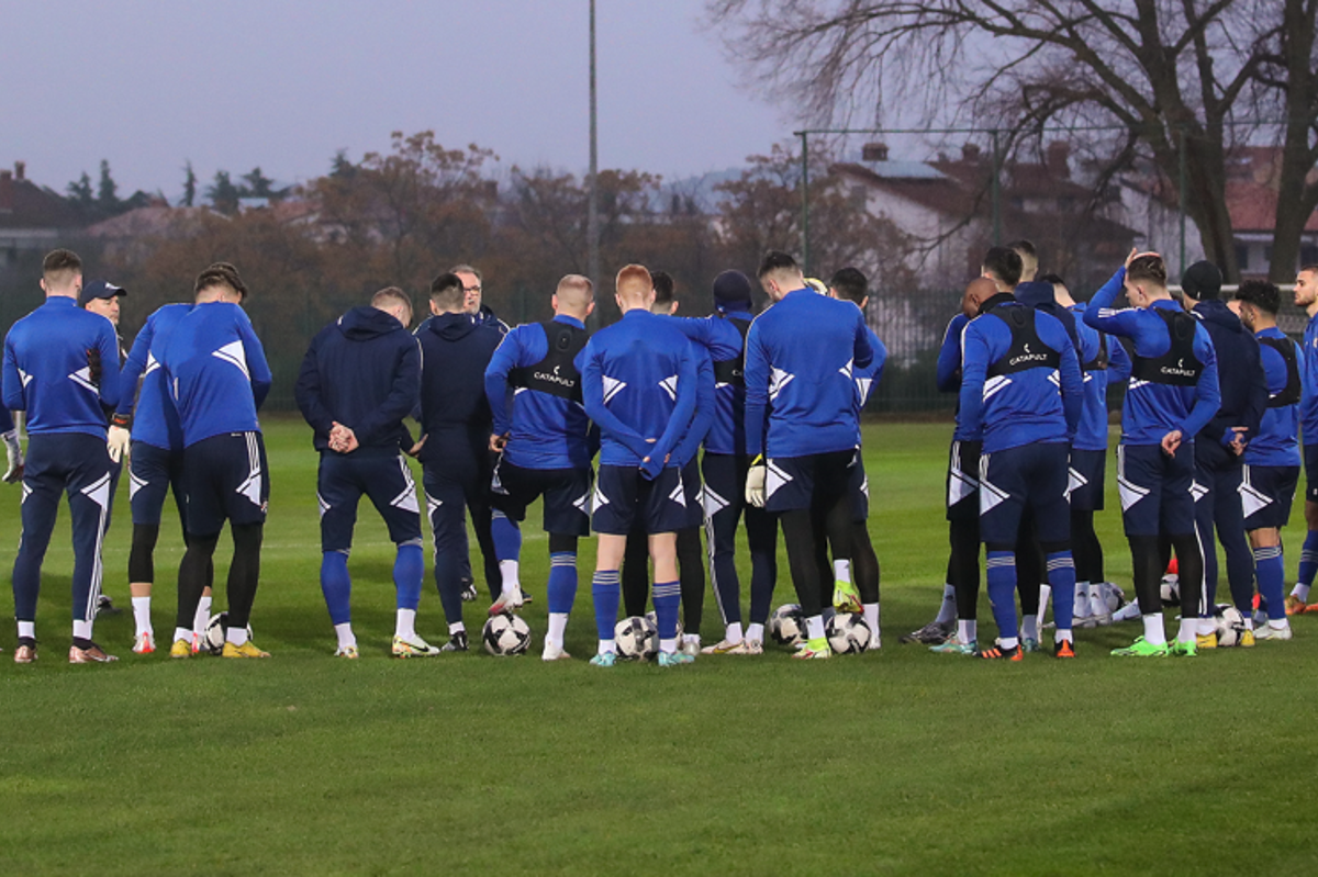 FOTO, VIDEO: Plavi odradili prvi trening u Rovinju