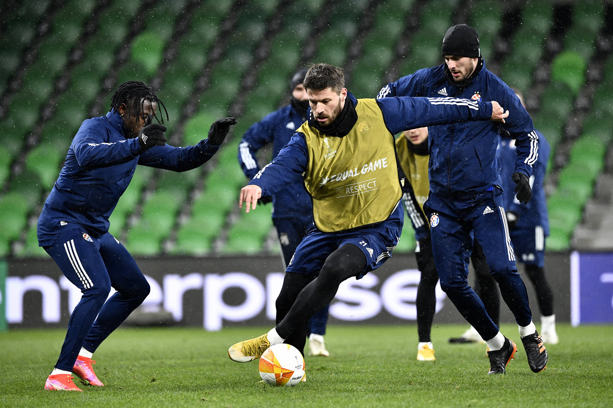 Fotogalerija s treninga Dinama u Krasnodaru