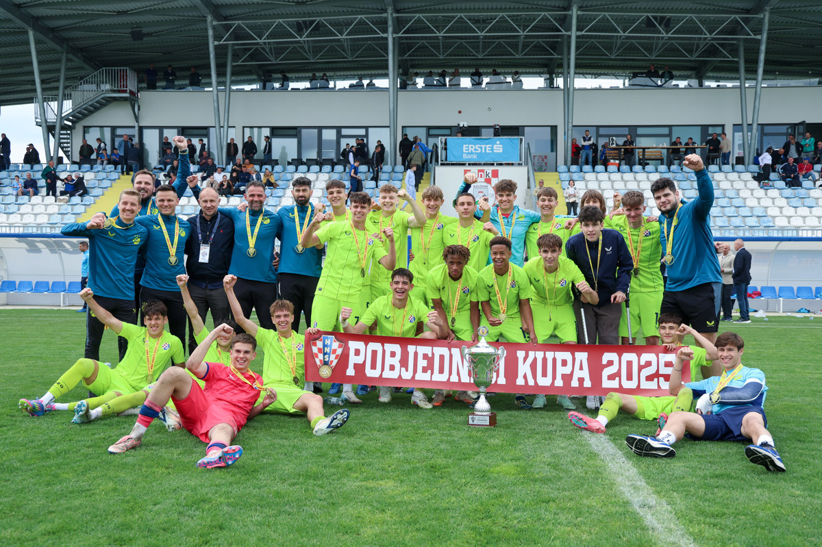 Dinamovi kadeti podignuli pokal pobjednika Kupa i osigurali dvostruku krunu