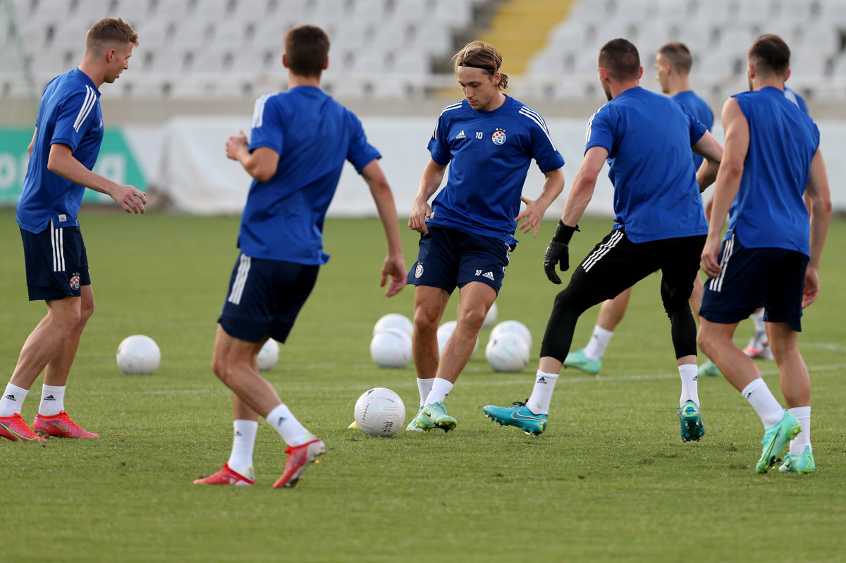 VIDEO: Trening plavih na Cipru