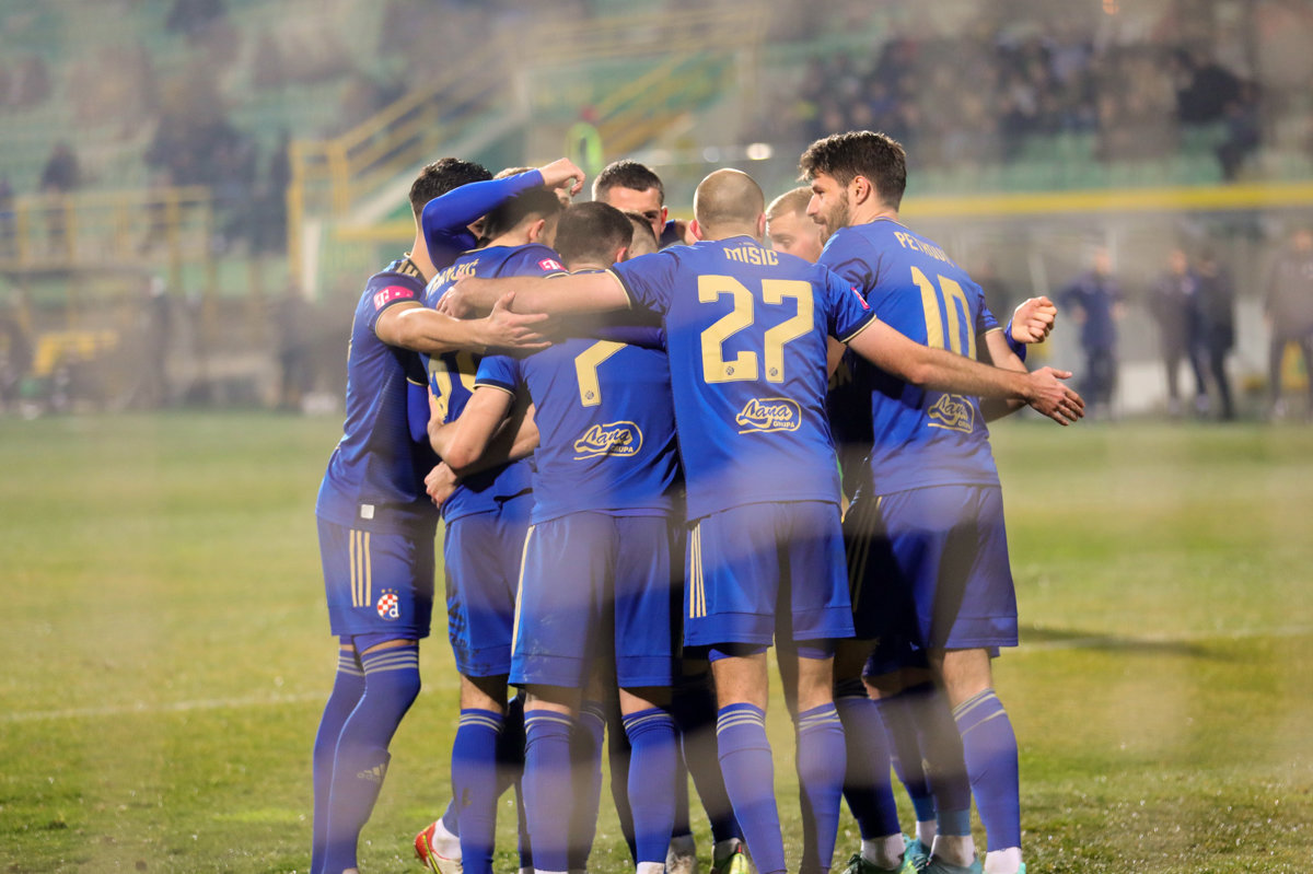 Uvjerljivom igrom plavi slavili u Puli i zadržali prednost na vrhu