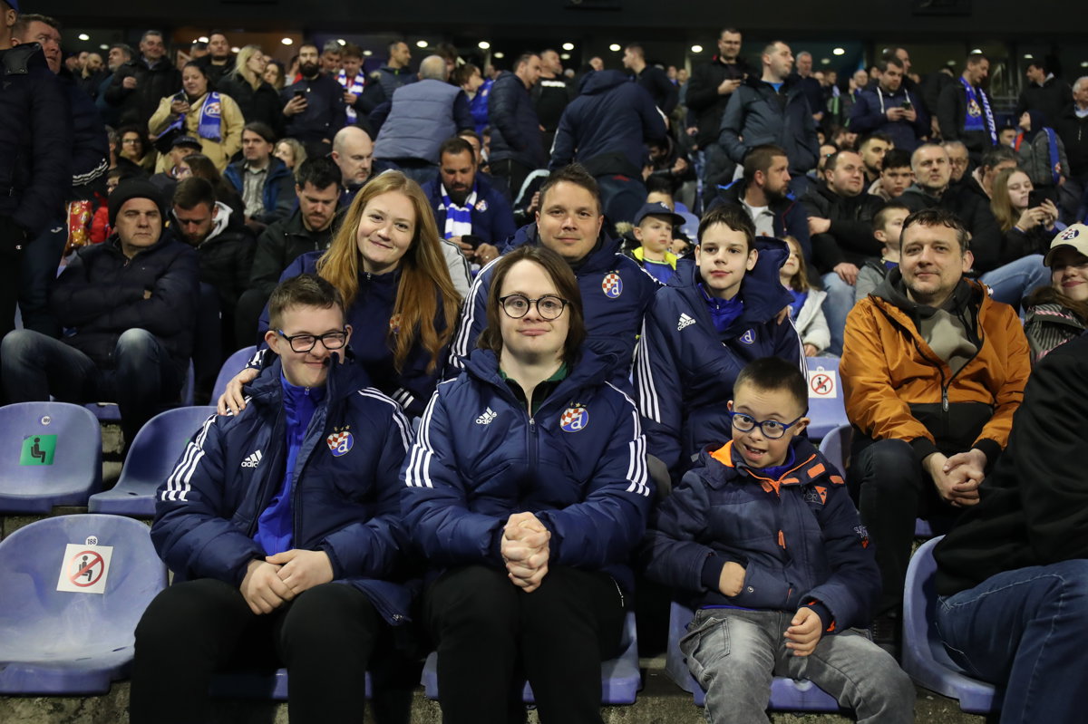 CAFE akcijski tjedan - osobe s invaliditetom pratile dvoboj Dinamo - Rijeka