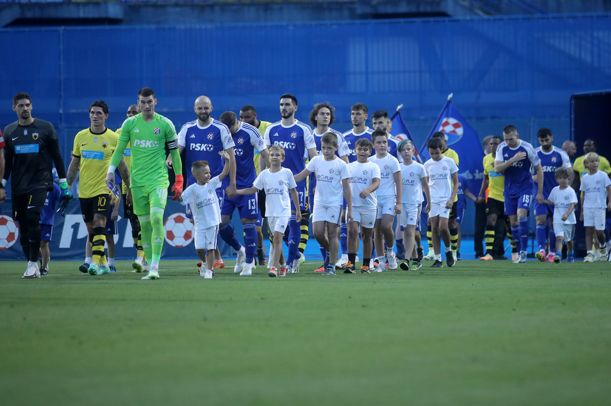 FOTOGALERIJA | Predivna atmosfera na utakmici 3. pretkola Lige prvaka