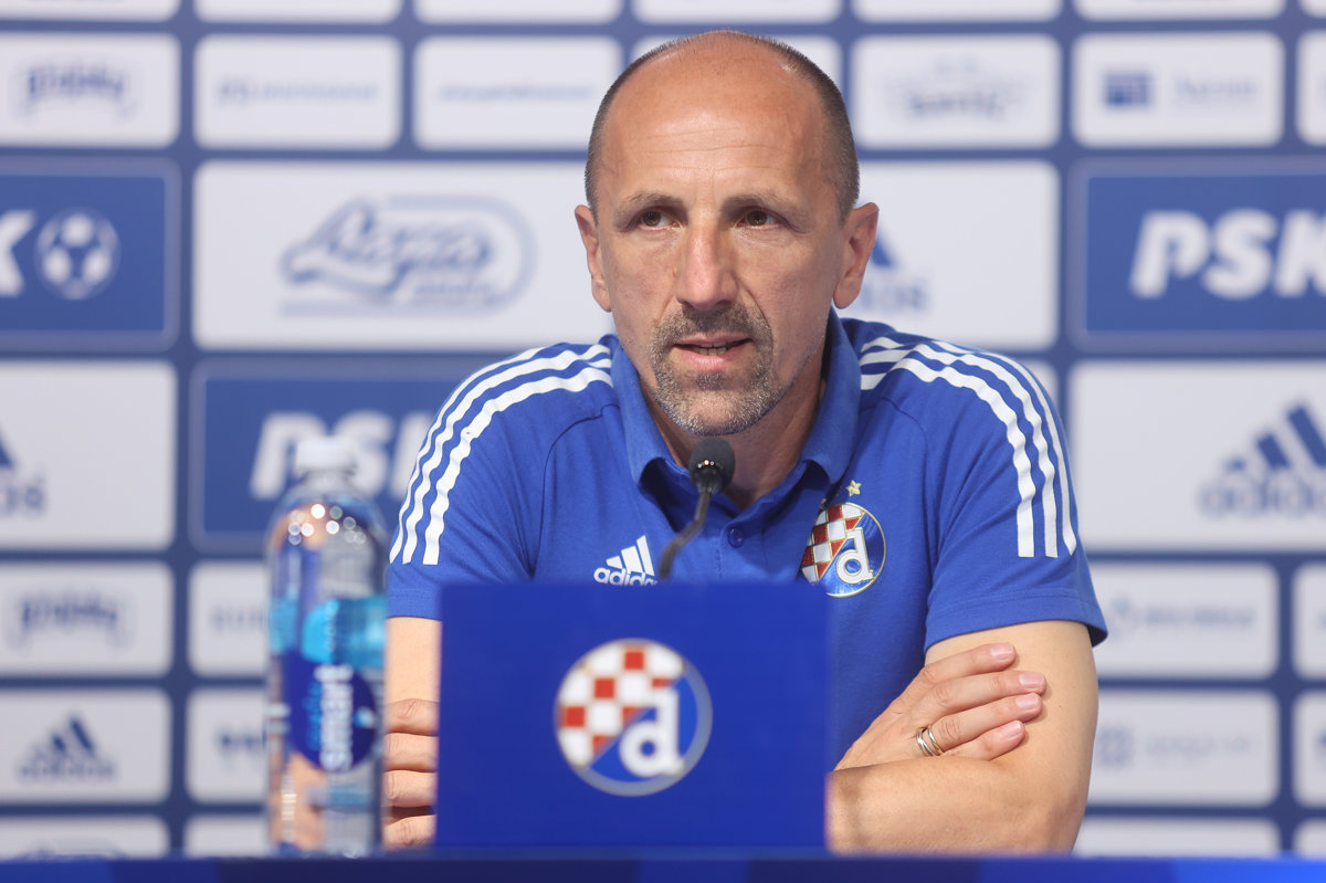 VIDEO: Trener Krznar najavio derbi Dinamo - Osijek