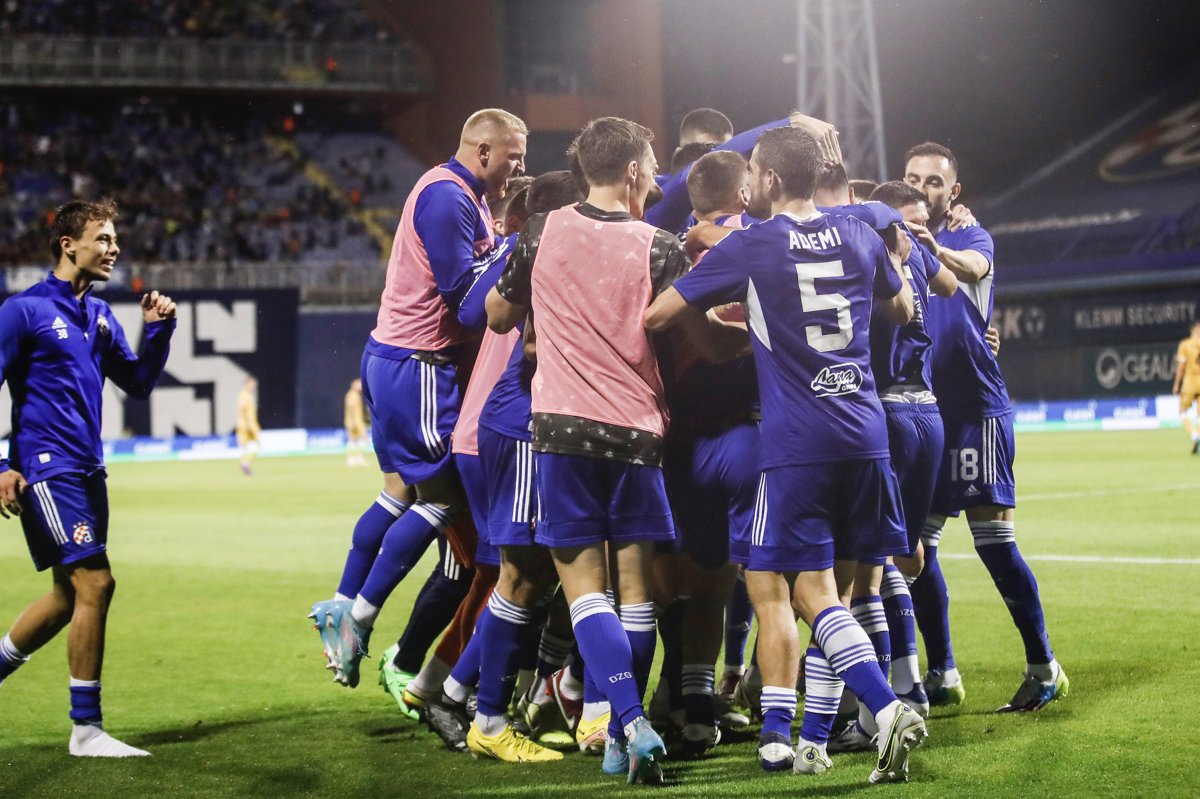 Svi uz plave: Ulaznice za derbi Dinamo - Hajduk