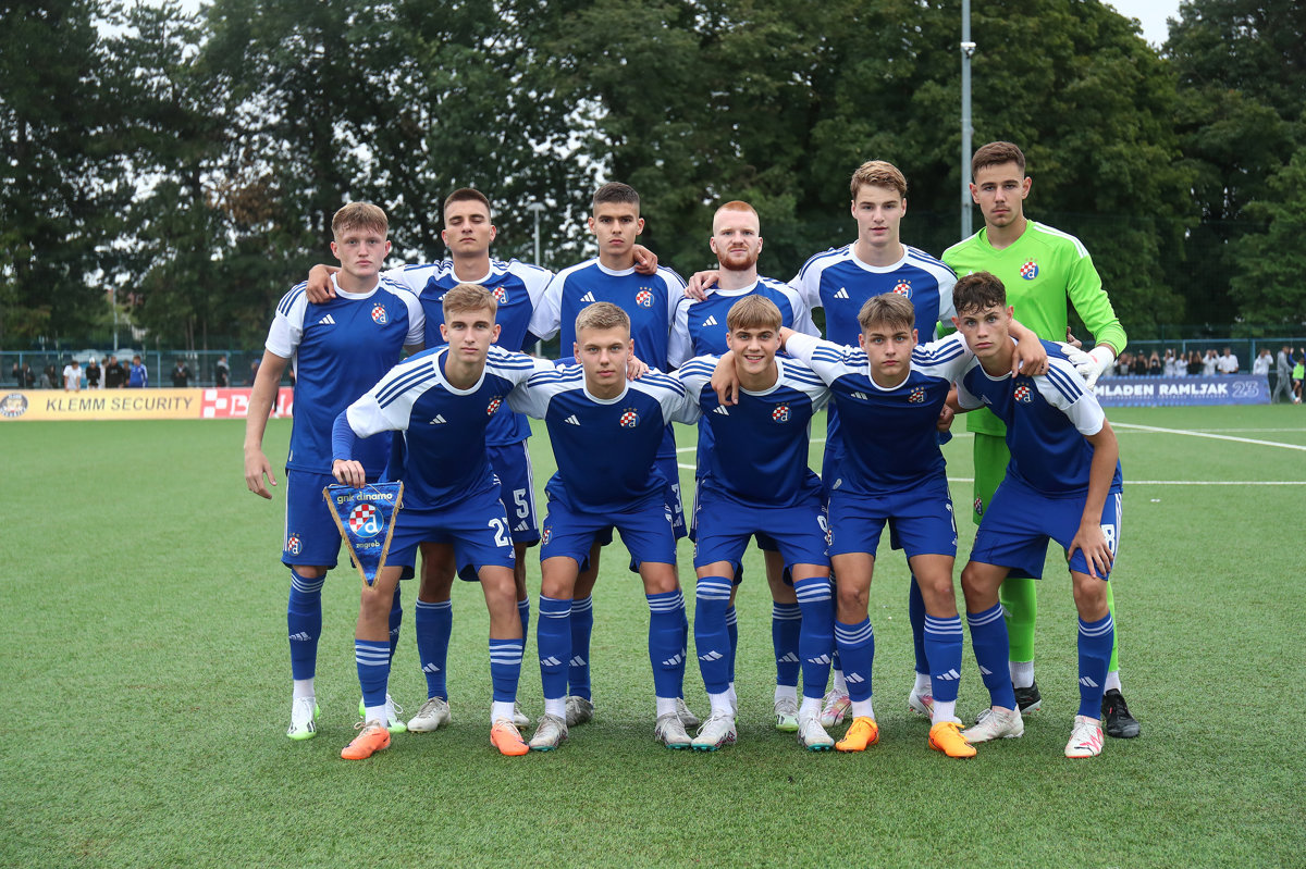 Zagrebački spektakl s devet golova, u finalu Van Persie protiv “svog” Manchestera