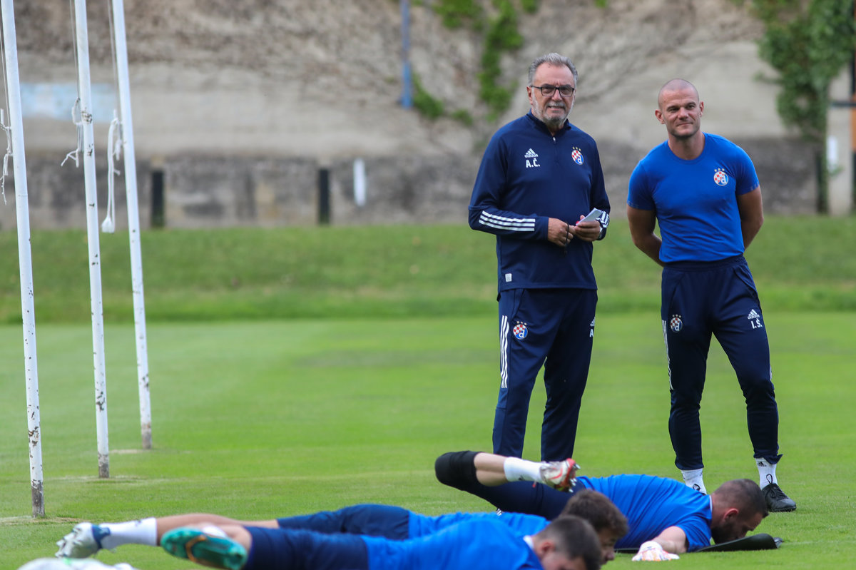 VIDEO: Trener Ante Čačić najavio početak priprema