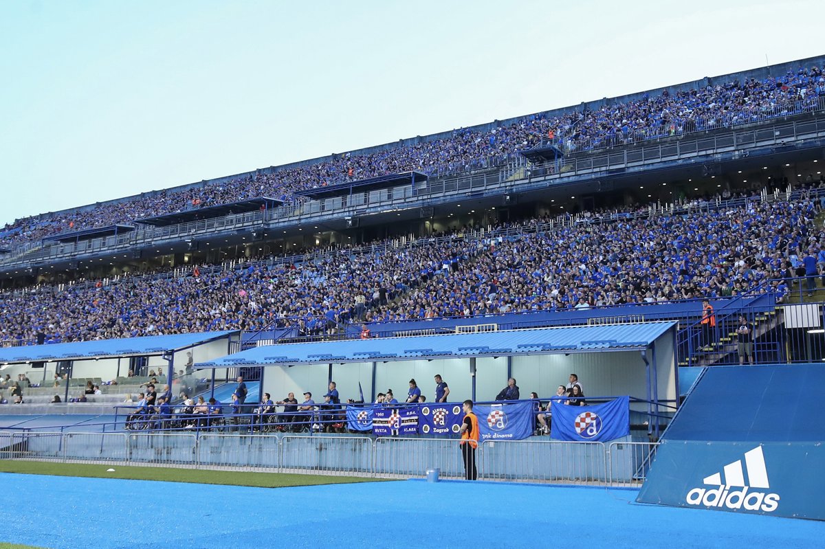 Rasprodane pojedinačne ulaznice za tribinu zapad dolje za derbi Dinamo - Hajduk