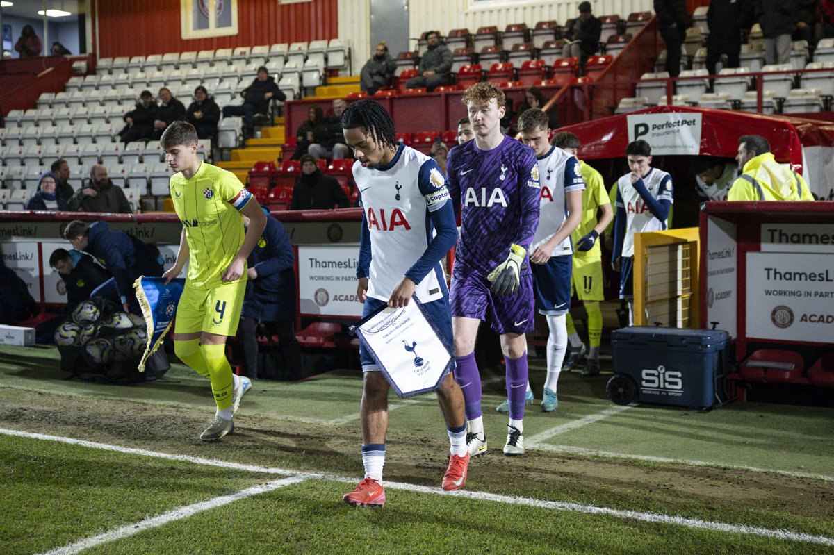 Mladi dinamovci minimalnim porazom od Tottenhama okončali PL International Cup