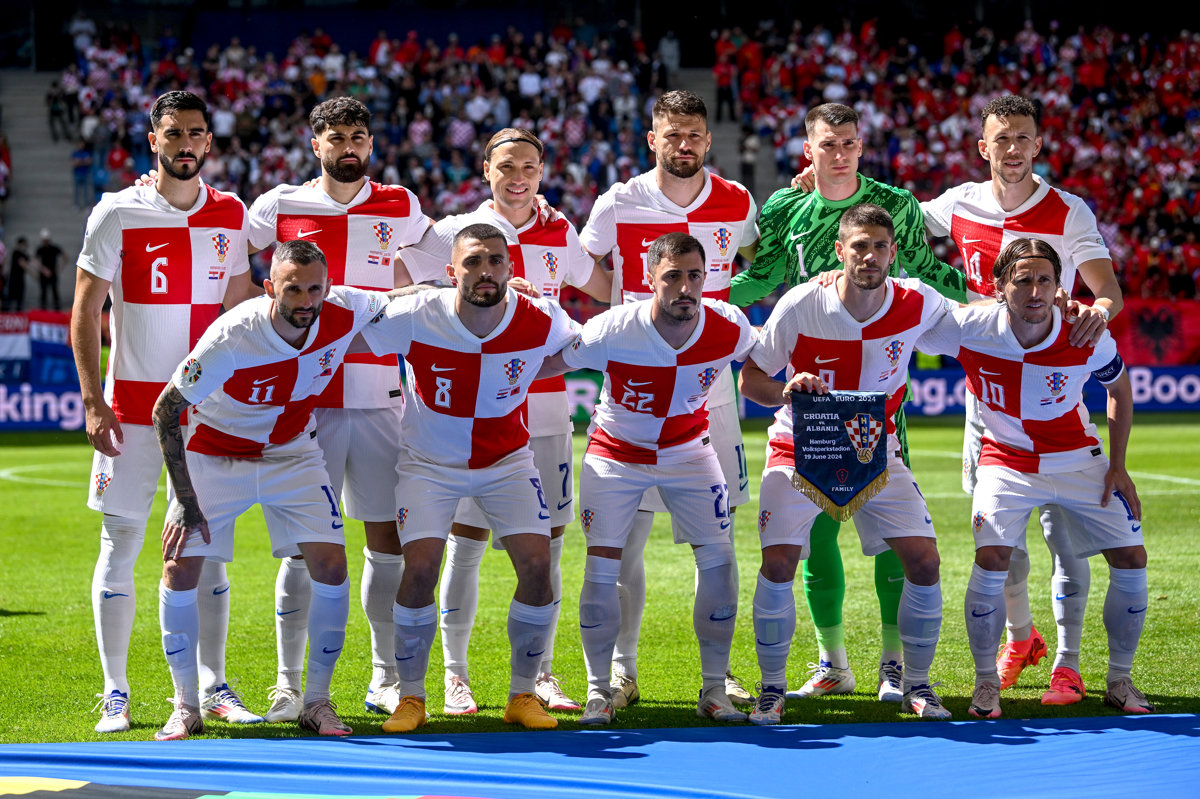 Hrvatska preokretom do vodstva, na kraju ipak remi, u nogometnoj drami u Hamburgu sudjelovala i trojica dinamovaca