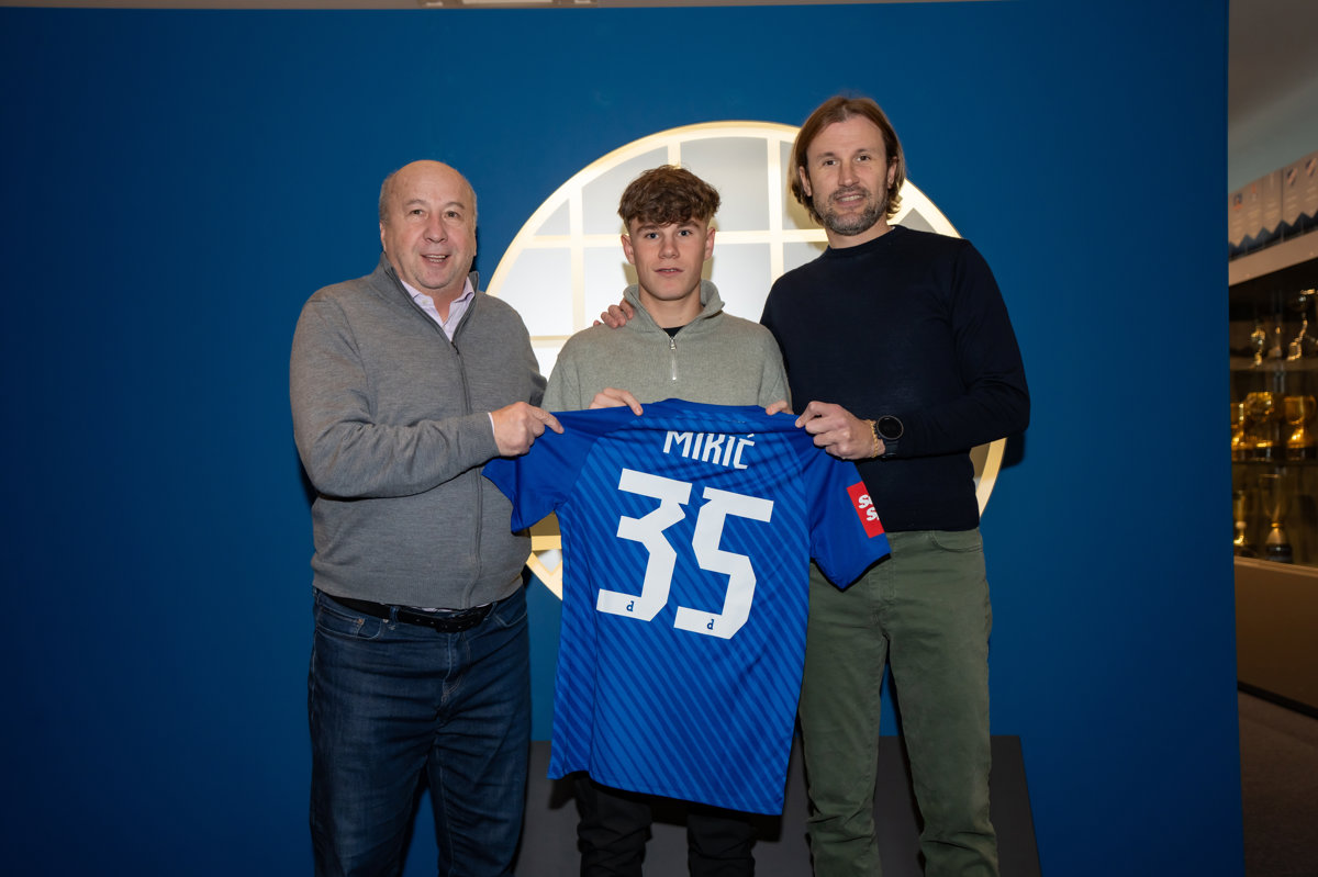 Noa Mikić potpisao ugovor s Dinamom