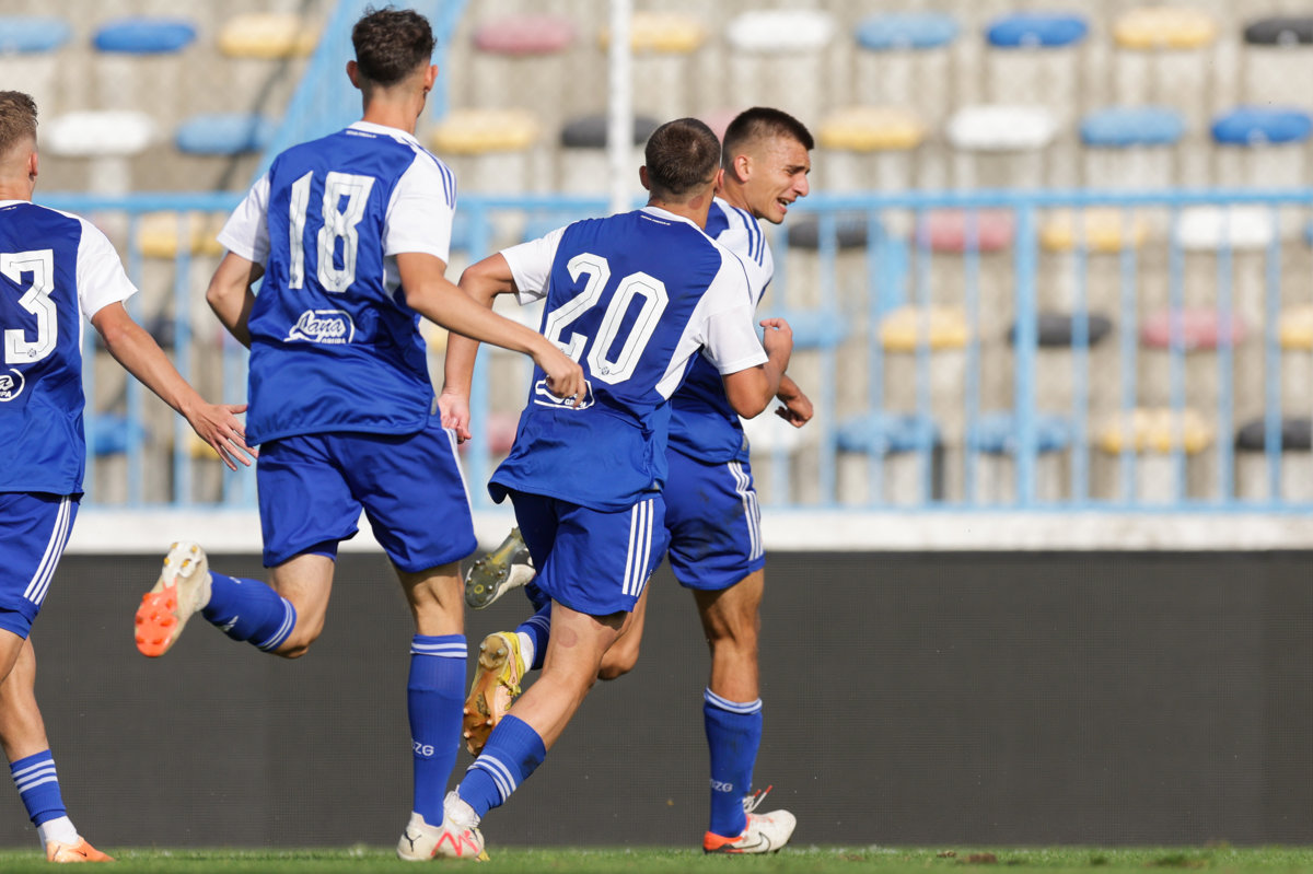 Plavi zabili s igračem manje i pobjednički otvorili europsku sezonu