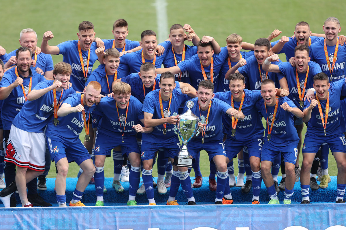 “Četvorka” Osijeku, Dinamovi juniori slave naslov prvaka!