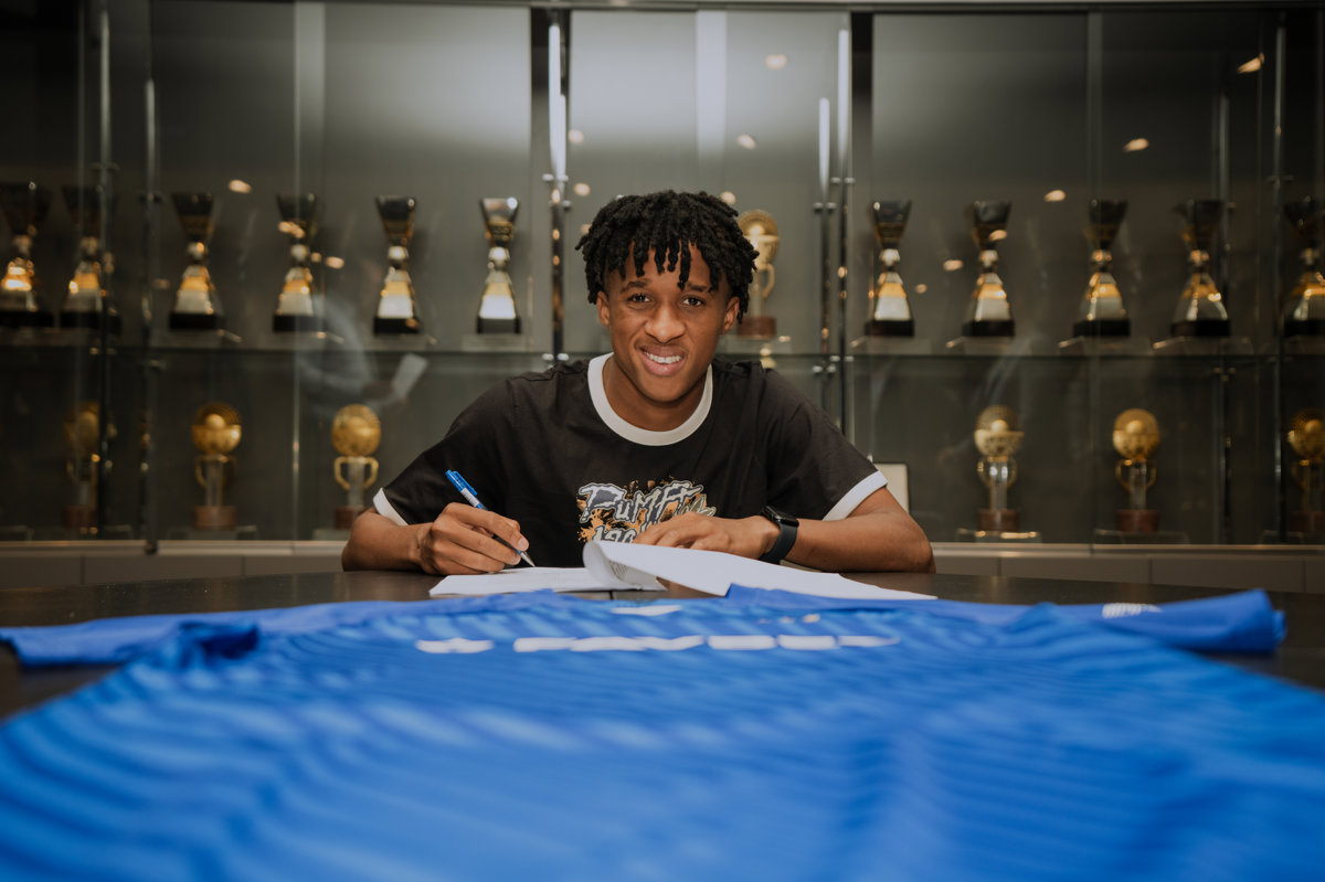 Cardoso Varela potpisao profesionalni ugovor s Dinamom!