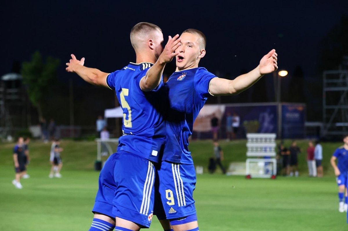 Dinamo u finalu Al Abtal Cupa; sretno dečki!