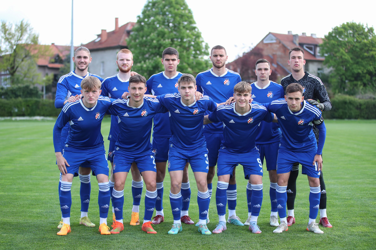 Pred mladim dinamovcima četvrtfinale Al Abtal Cupa protiv Valencije